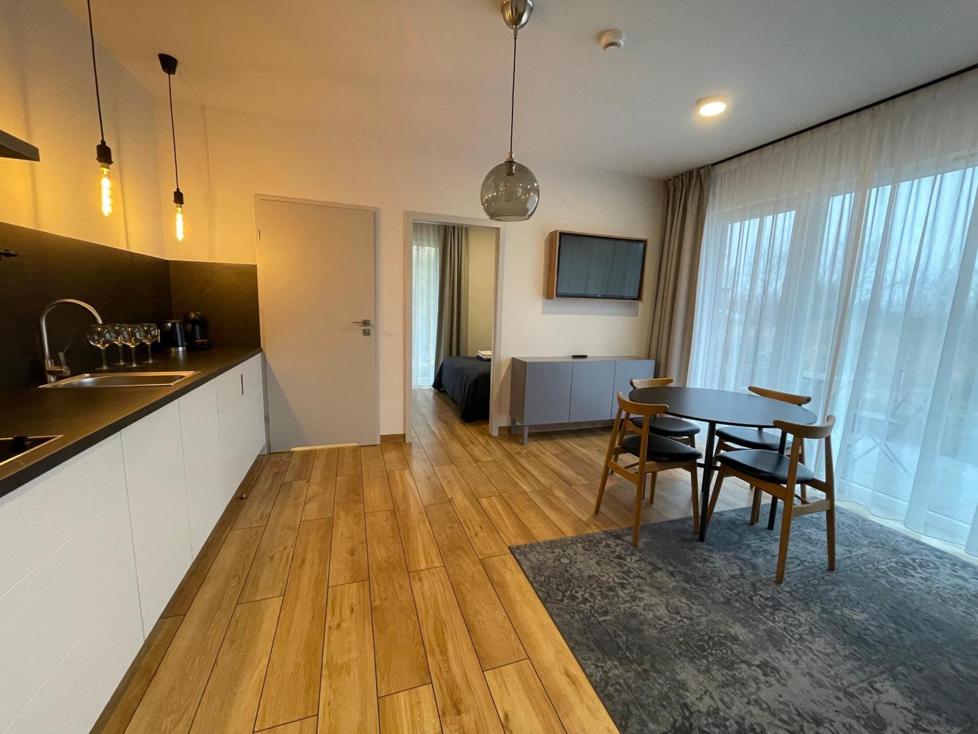 Aparthotel Anchoria Holiday Honest-Serwis Mechelinki Esterno foto